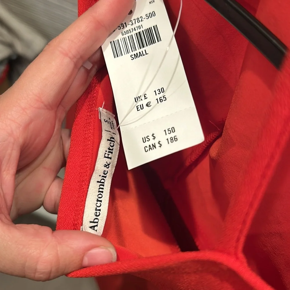 *ABERCROMBIE & FITCH RED DRESS